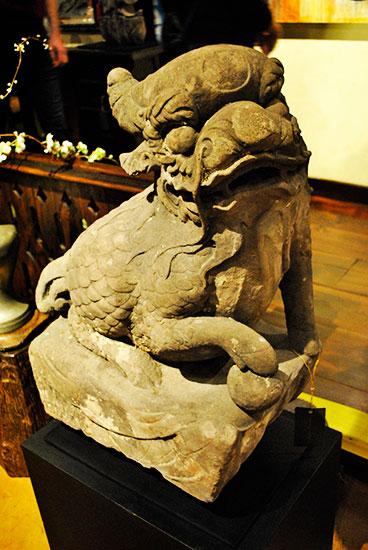 This dog statue dates back to China's early Qing Dynasty and is selling for $40,000. 