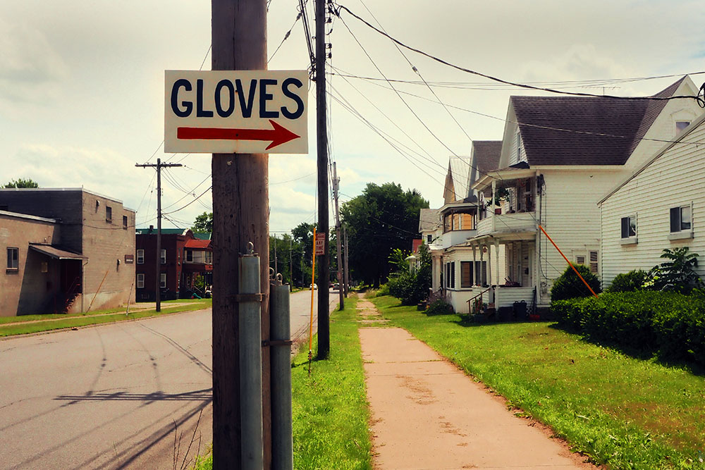 Hundreds of women sewed gloves in their homes during the first half of the 20th century when Gloversville’s glove-making industry was at its peak. Image by Larry C. Price. United States, 2016.