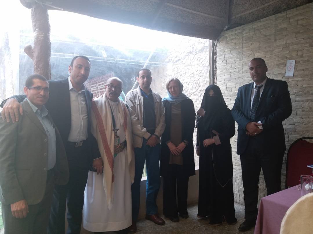 Heather Coyne, Chief of the SSR Section in the Office of the Special Envoy of the Secretary-General in Yemen, meets with civil society and business groups.  OSESG-Yemen/SSR (2018)